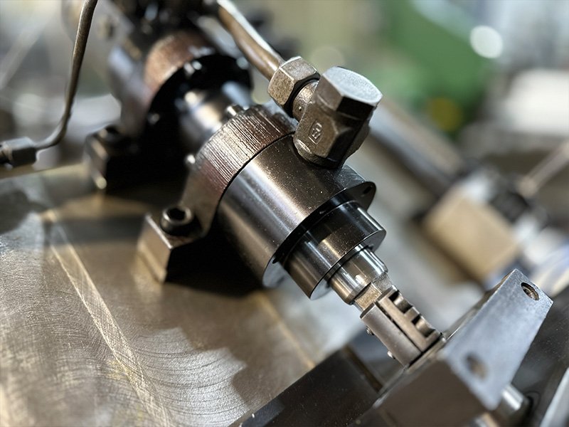 Maschinen- und Vor­richtungs­bau - hi mech ag Schaffhausen