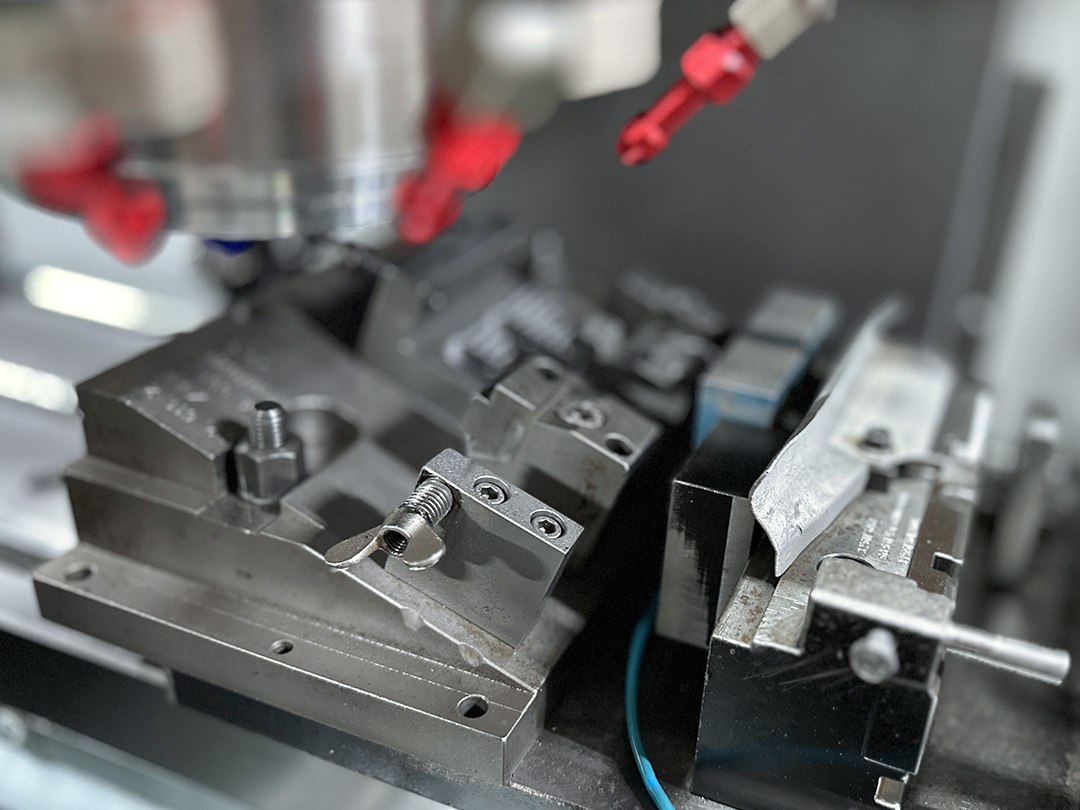 Maschinen- / Apperatebau - hi mech ag Schaffhausen