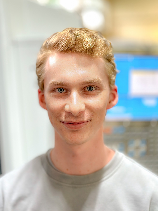 Dominic Schmalfuss - himech